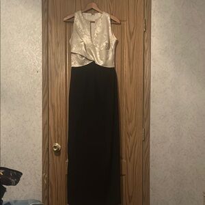 Vintage gown by Susan Roselli for Vijack made in the USA